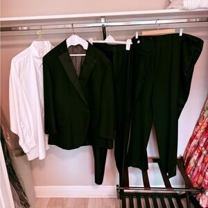 Classic Black Men's Tuxedo